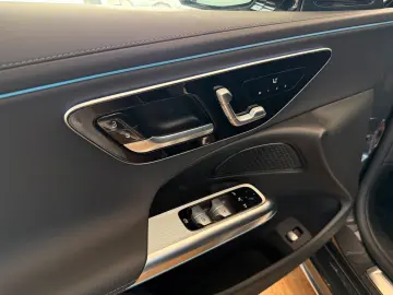 E 220 d AMG +DIGITAL-LIGHT+NAVI+AHK+DISTRONIC+