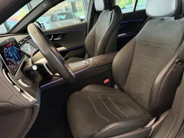 E 220 d AMG +DIGITAL-LIGHT+NAVI+AHK+DISTRONIC+