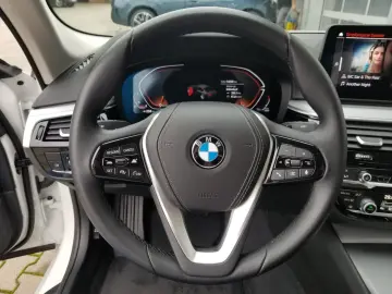 520i Limousine AHK HeadUp HiFi ACC RFK Komfortzg