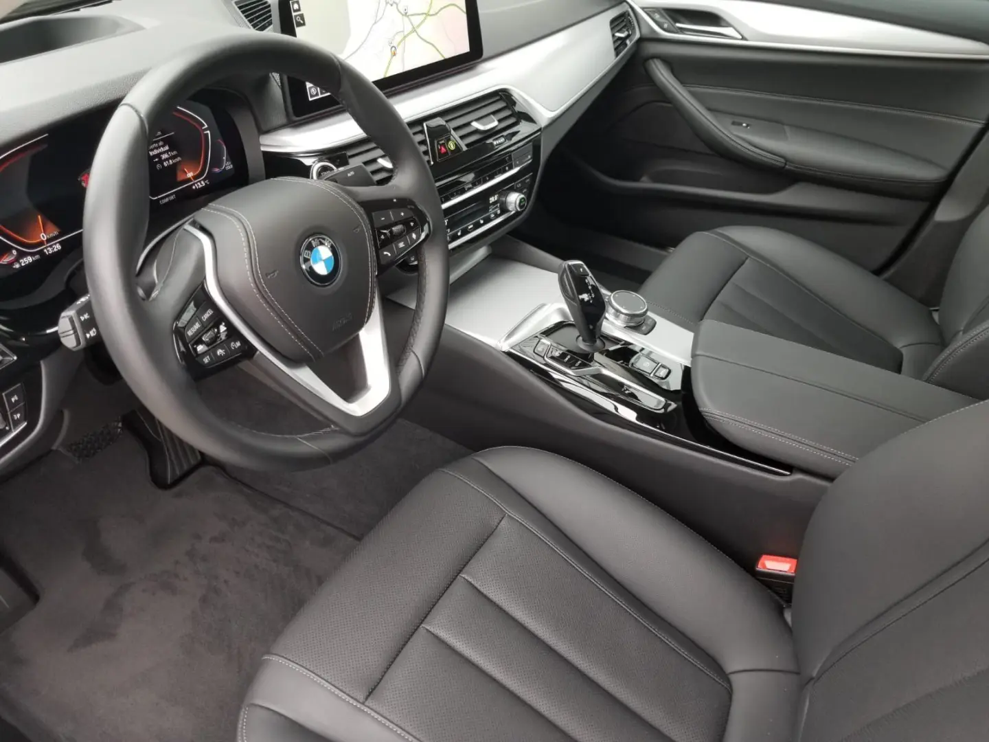 520i Limousine AHK HeadUp HiFi ACC RFK Komfortzg