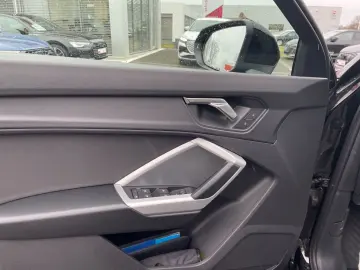 Q3 Sportback 40 TFSI S tronic quattro  AHK Navi
