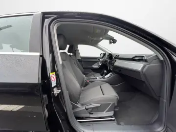 Q3 Sportback 40 TFSI S tronic quattro  AHK Navi