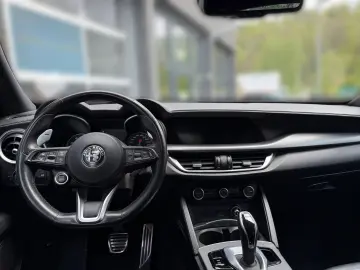 Stelvio Veloce Q4