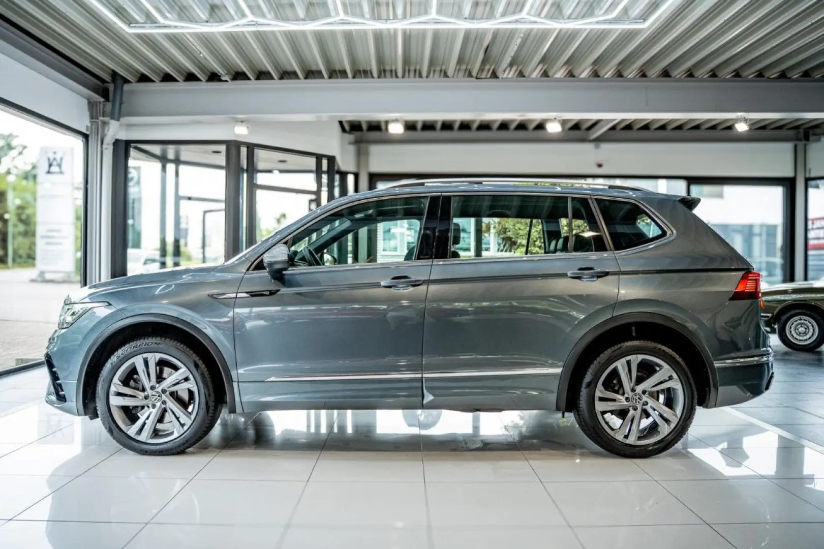 Tiguan Allspace 2.0 TSI DSG R-Line NAVI 4Mo. LED