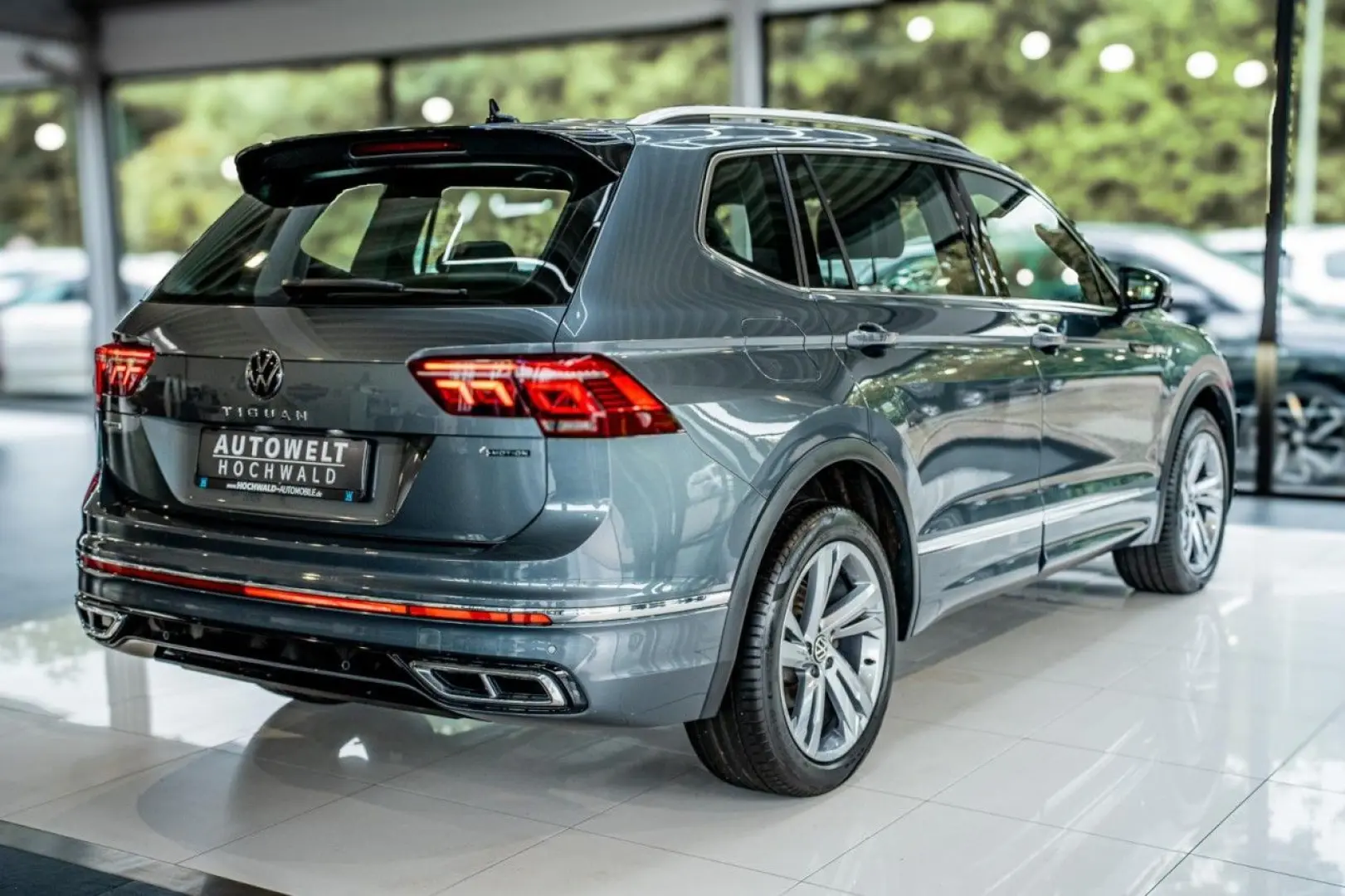 Tiguan Allspace 2.0 TSI DSG R-Line NAVI 4Mo. LED