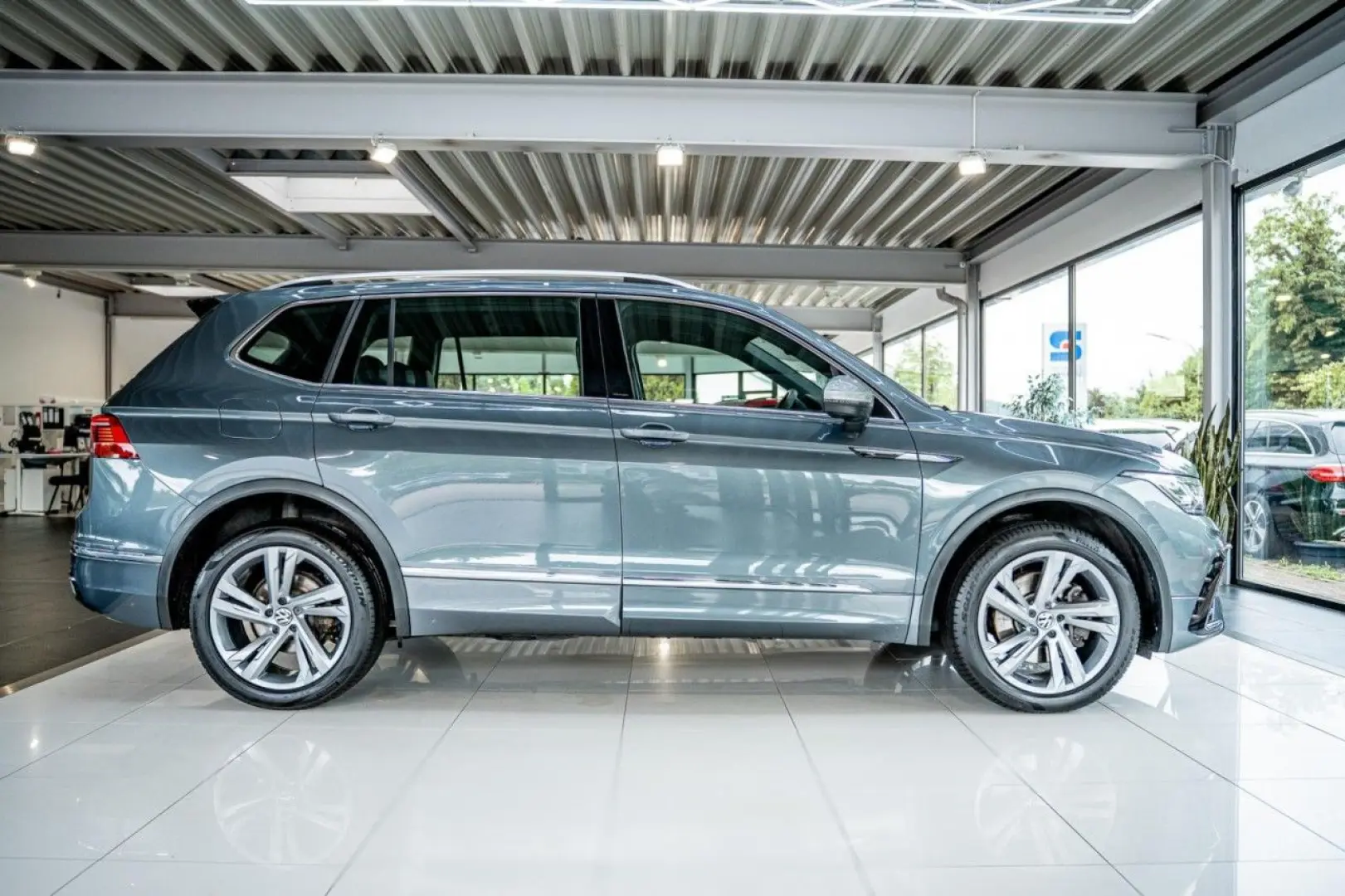Tiguan Allspace 2.0 TSI DSG R-Line NAVI 4Mo. LED