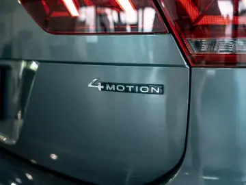 Tiguan Allspace 2.0 TSI DSG R-Line NAVI 4Mo. LED