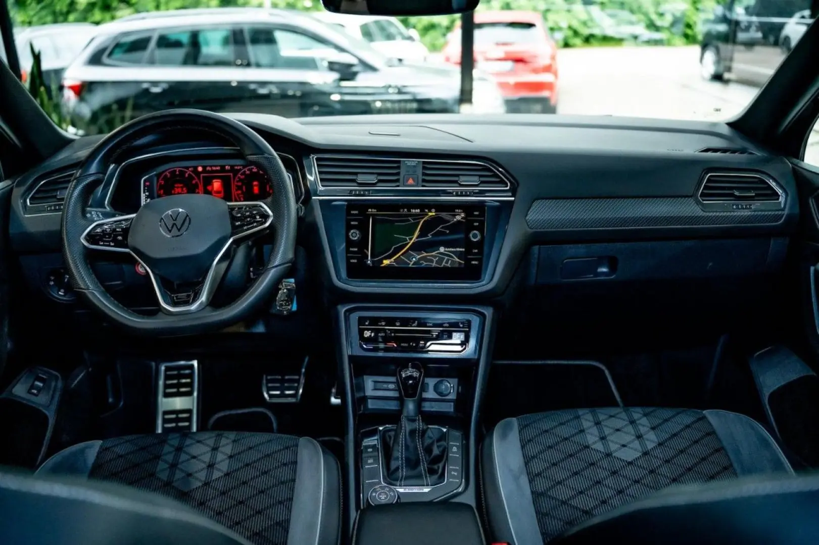 Tiguan Allspace 2.0 TSI DSG R-Line NAVI 4Mo. LED