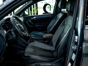 Tiguan Allspace 2.0 TSI DSG R-Line NAVI 4Mo. LED