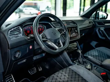 Tiguan Allspace 2.0 TSI DSG R-Line NAVI 4Mo. LED