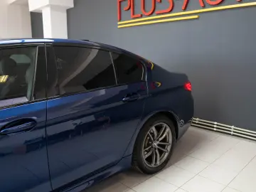 BMW Seria 5 520d xDrive AT M Sport Head-up Led