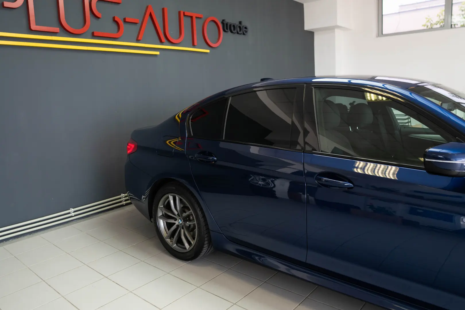 BMW Seria 5 520d xDrive AT M Sport Head-up Led