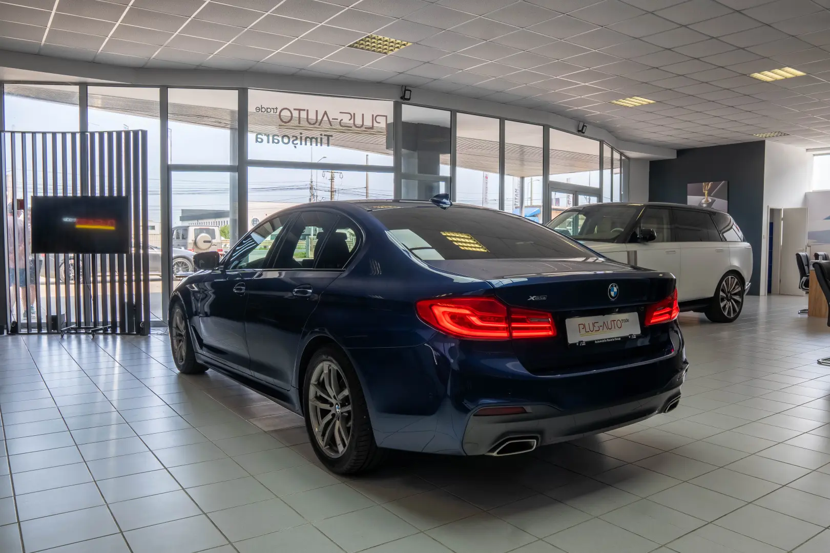 BMW Seria 5 520d xDrive AT M Sport Head-up Led