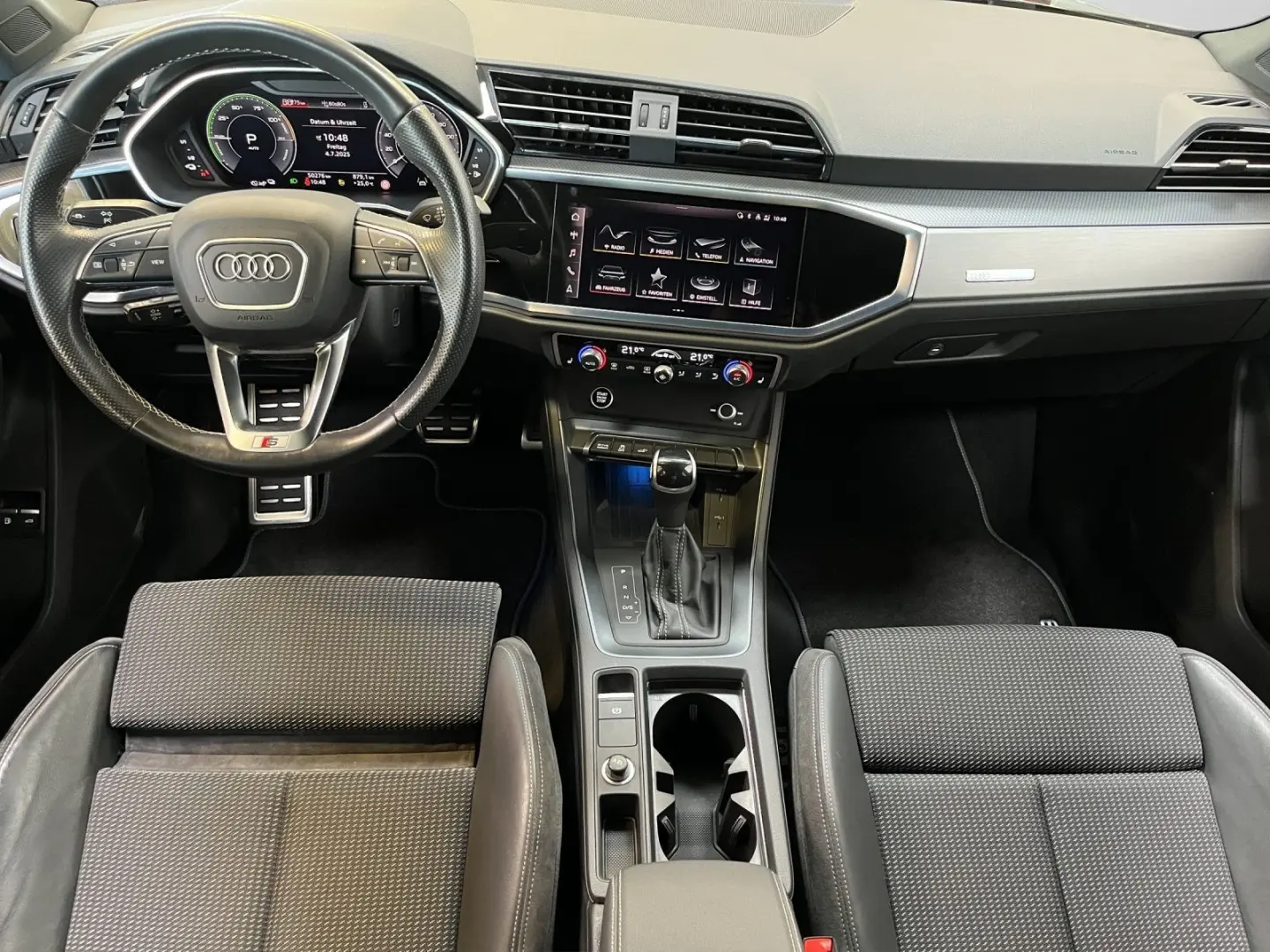 Q3 45 TFSI e S line S tronic Mtrx.Navi,Sportsitz