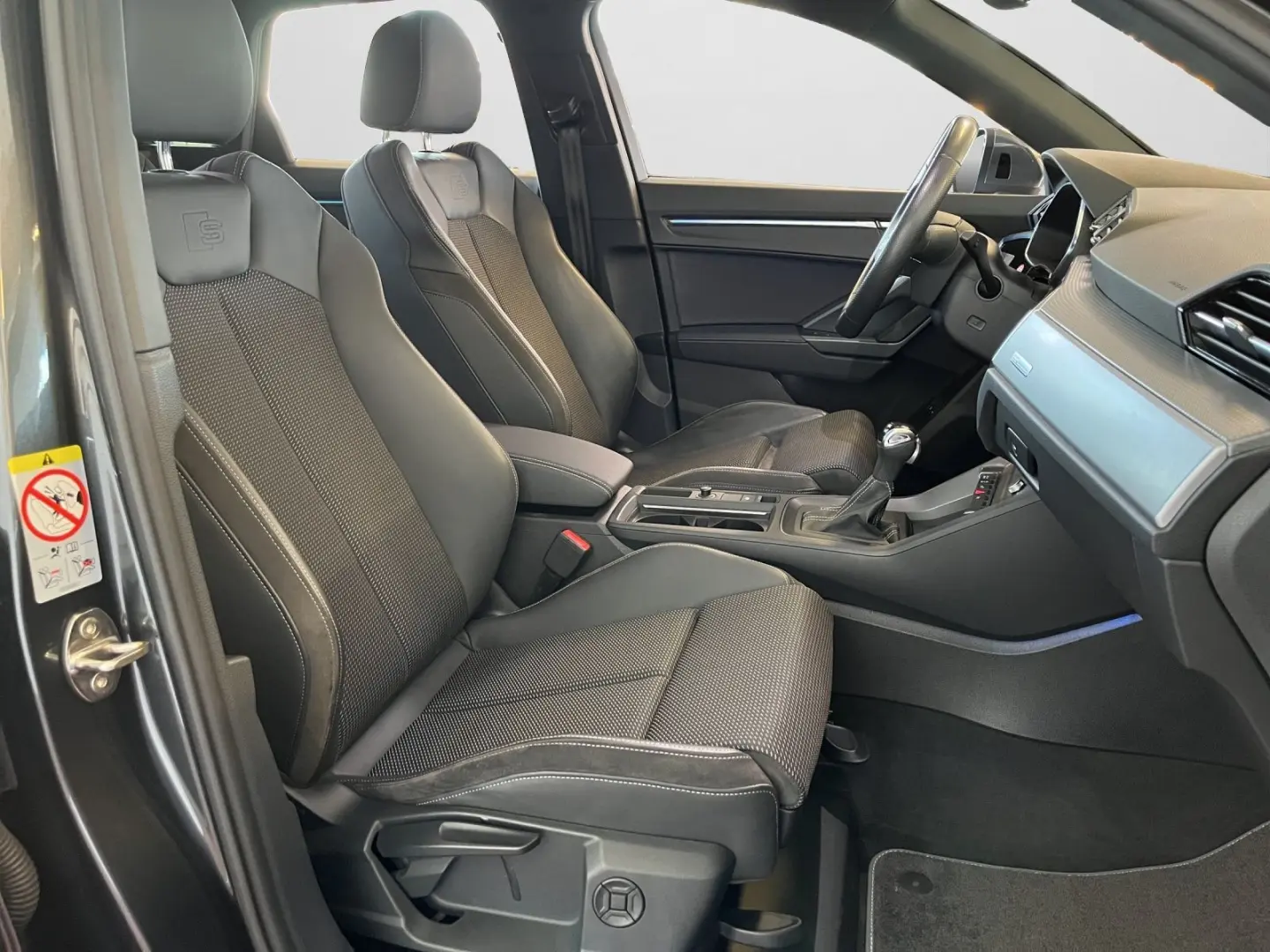 Q3 45 TFSI e S line S tronic Mtrx.Navi,Sportsitz