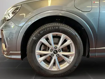 Q3 45 TFSI e S line S tronic Mtrx.Navi,Sportsitz