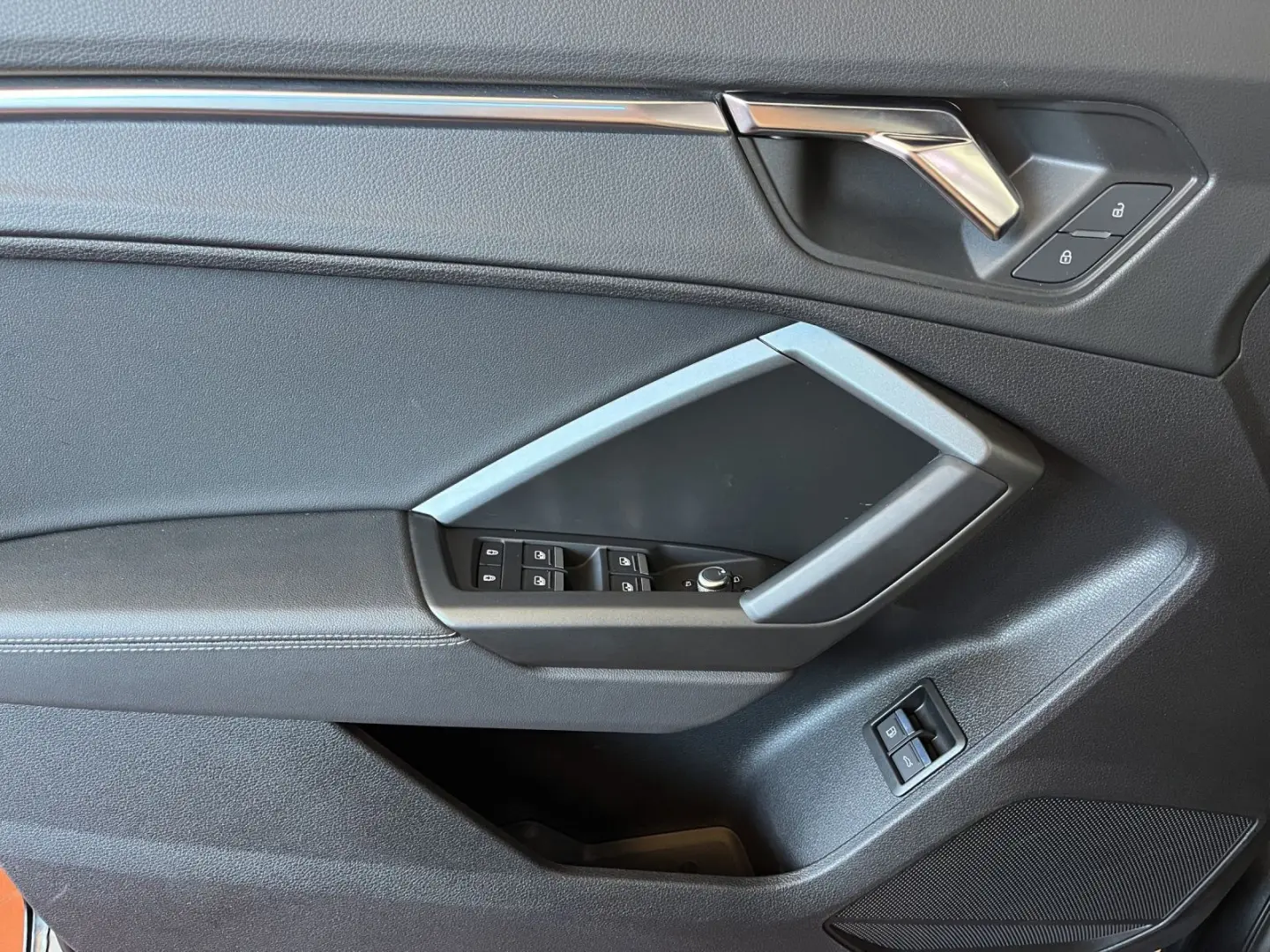 Q3 45 TFSI e S line S tronic Mtrx.Navi,Sportsitz