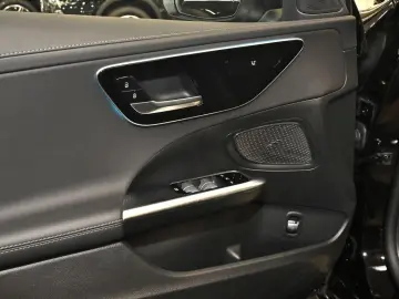 C 220 d AMG Sport Advanced AHK Distr. LED Navi K
