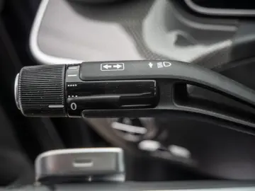 C 220 d AMG Sport Advanced AHK Distr. LED Navi K