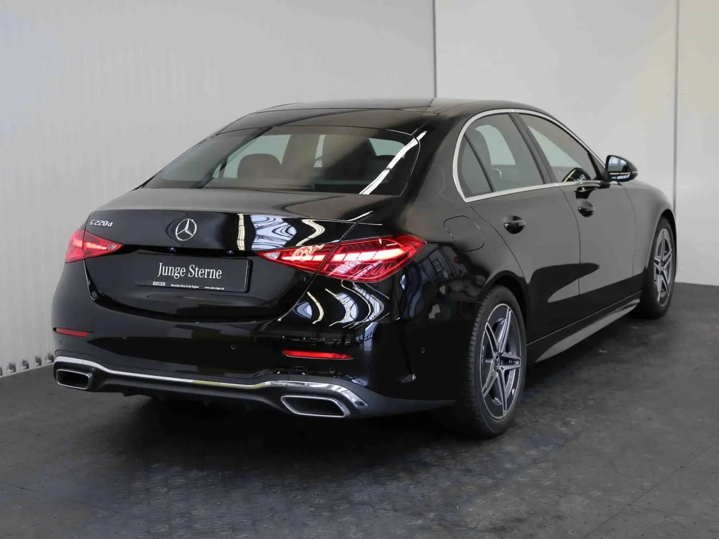 C 220 d AMG AHK*Spurhalte*SHZ*LED*Keyless*Kamera