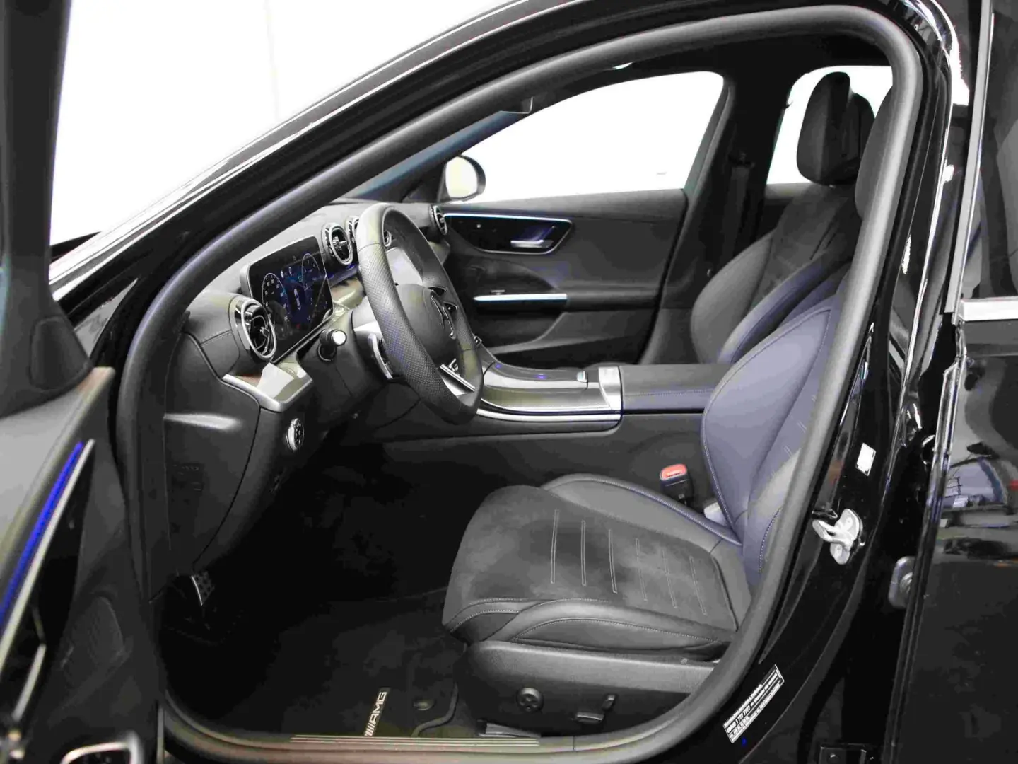 C 220 d AMG AHK*Spurhalte*SHZ*LED*Keyless*Kamera