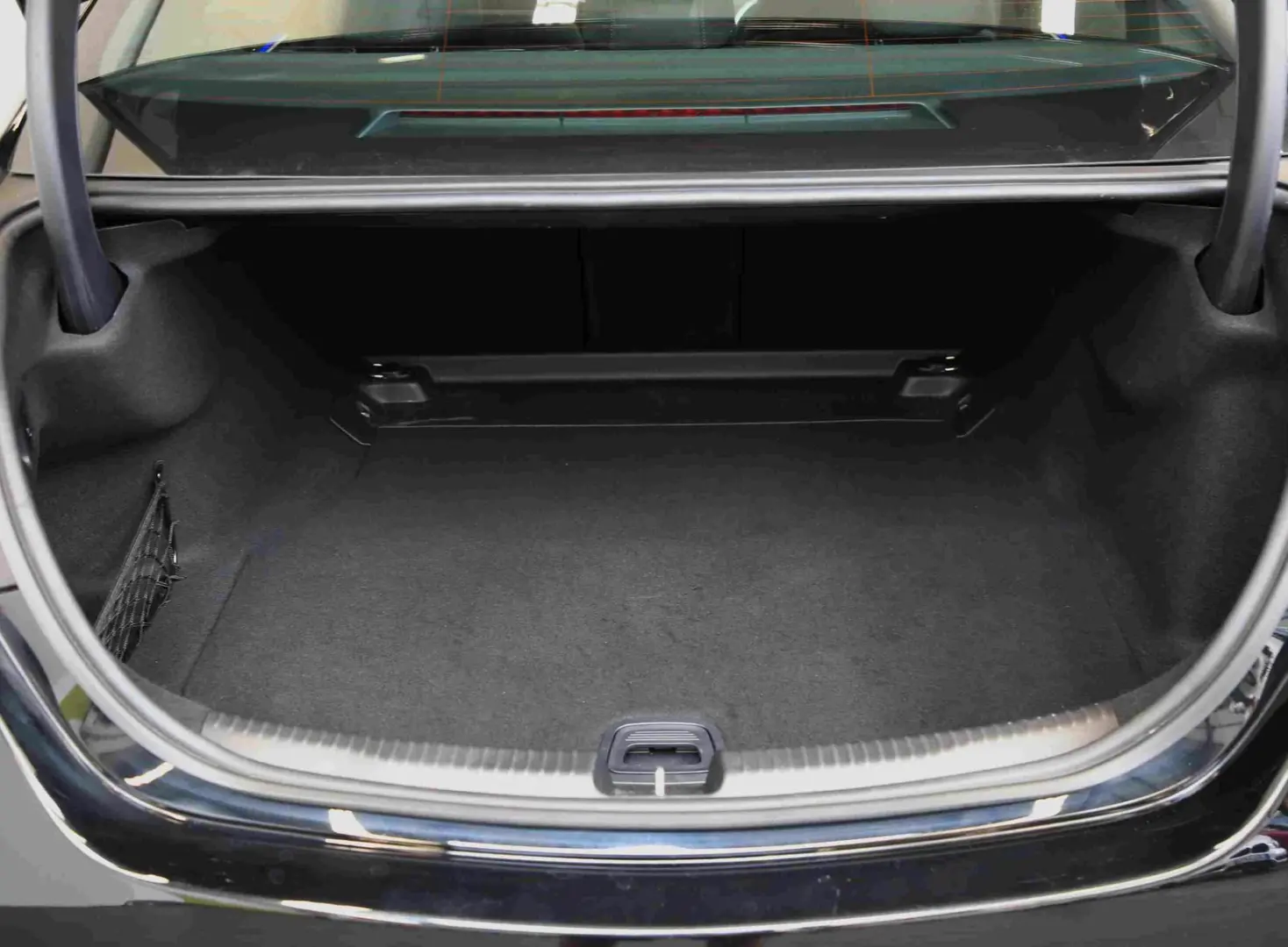 C 220 d AMG AHK*Spurhalte*SHZ*LED*Keyless*Kamera