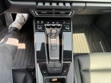 911 Carrera 4 Sportabgas*Kamera*Bose*Schiebdach