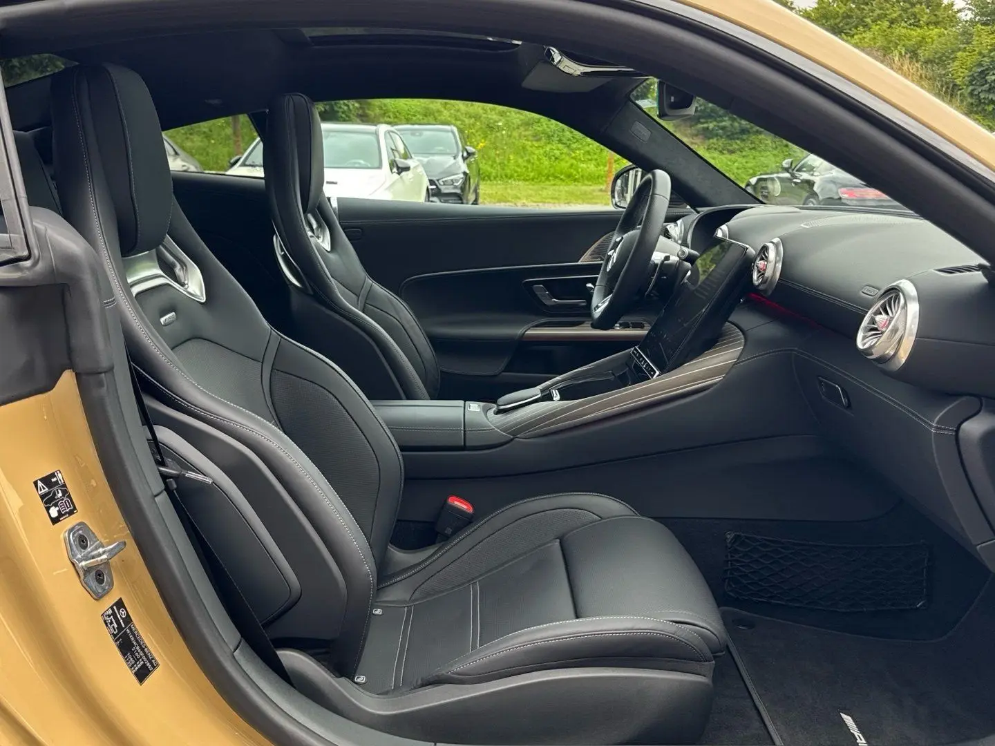 AMG GT 43 Night Distronic Pano HeadUp Ambiente