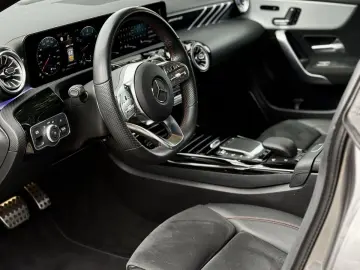 CLA 45 AMG 4MATIC+/RÜCKF/MEMORY/AMBIENT/LED