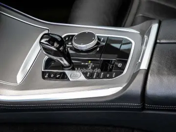 X5 xDrive40d xLine HUD AHK Pano Laser HiFi 19