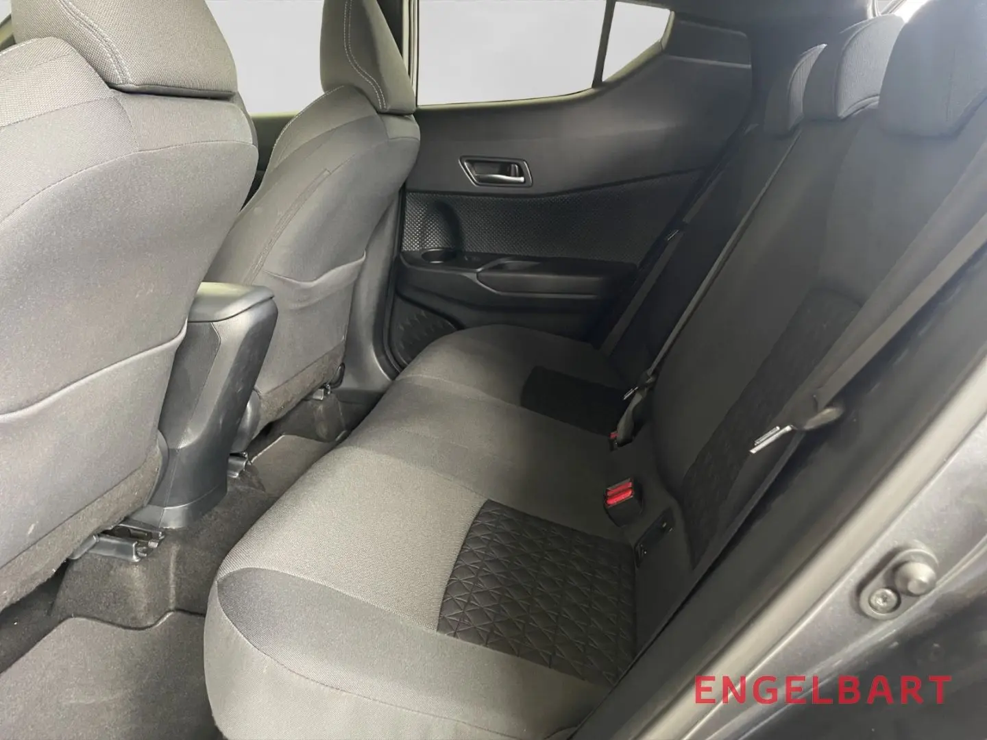 C-HR 2.0 Hybrid Team Deutschland PDC vorne+hinte
