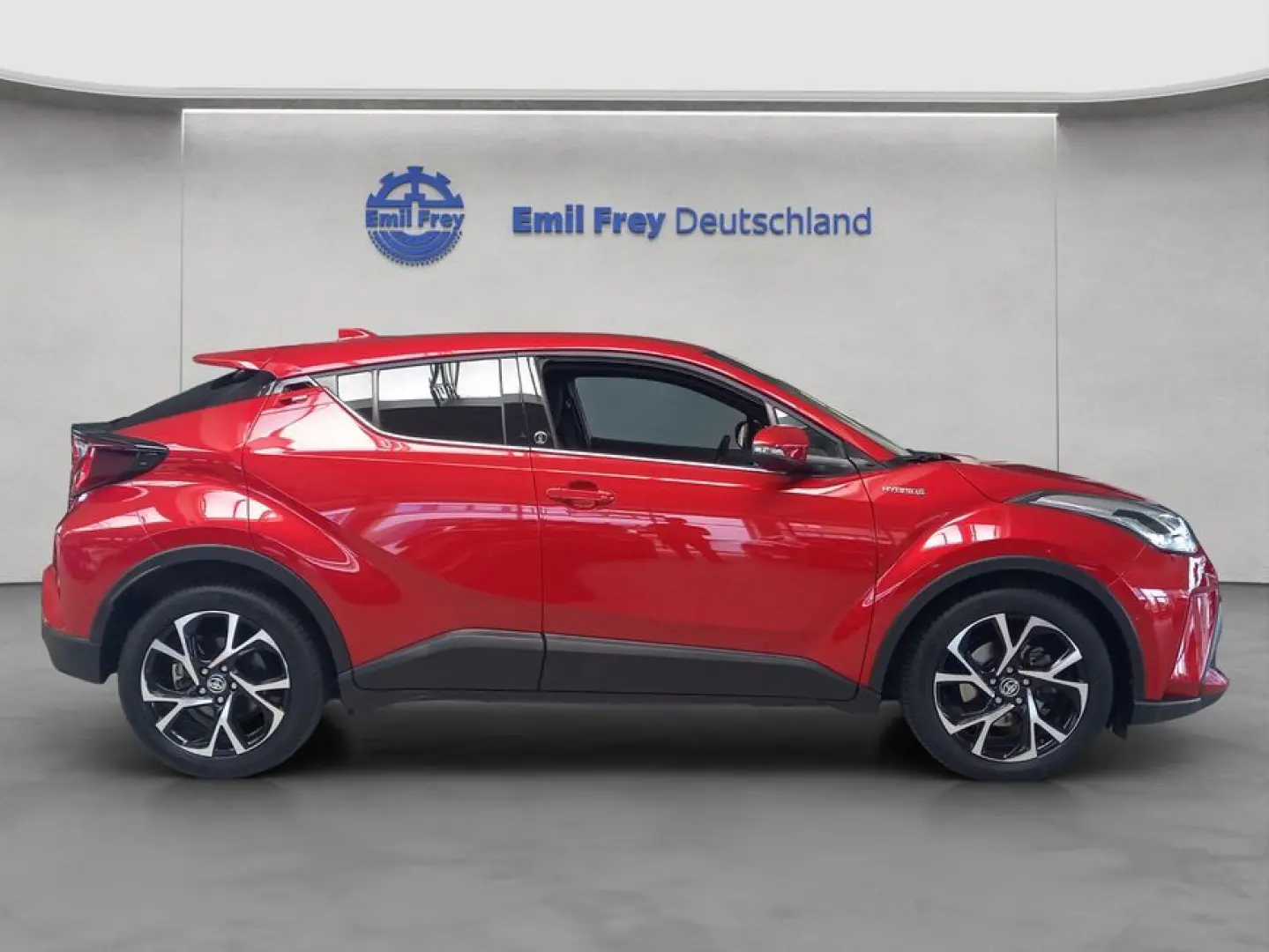 C-HR Hybrid Team D /Navi/LED/Apple+Android