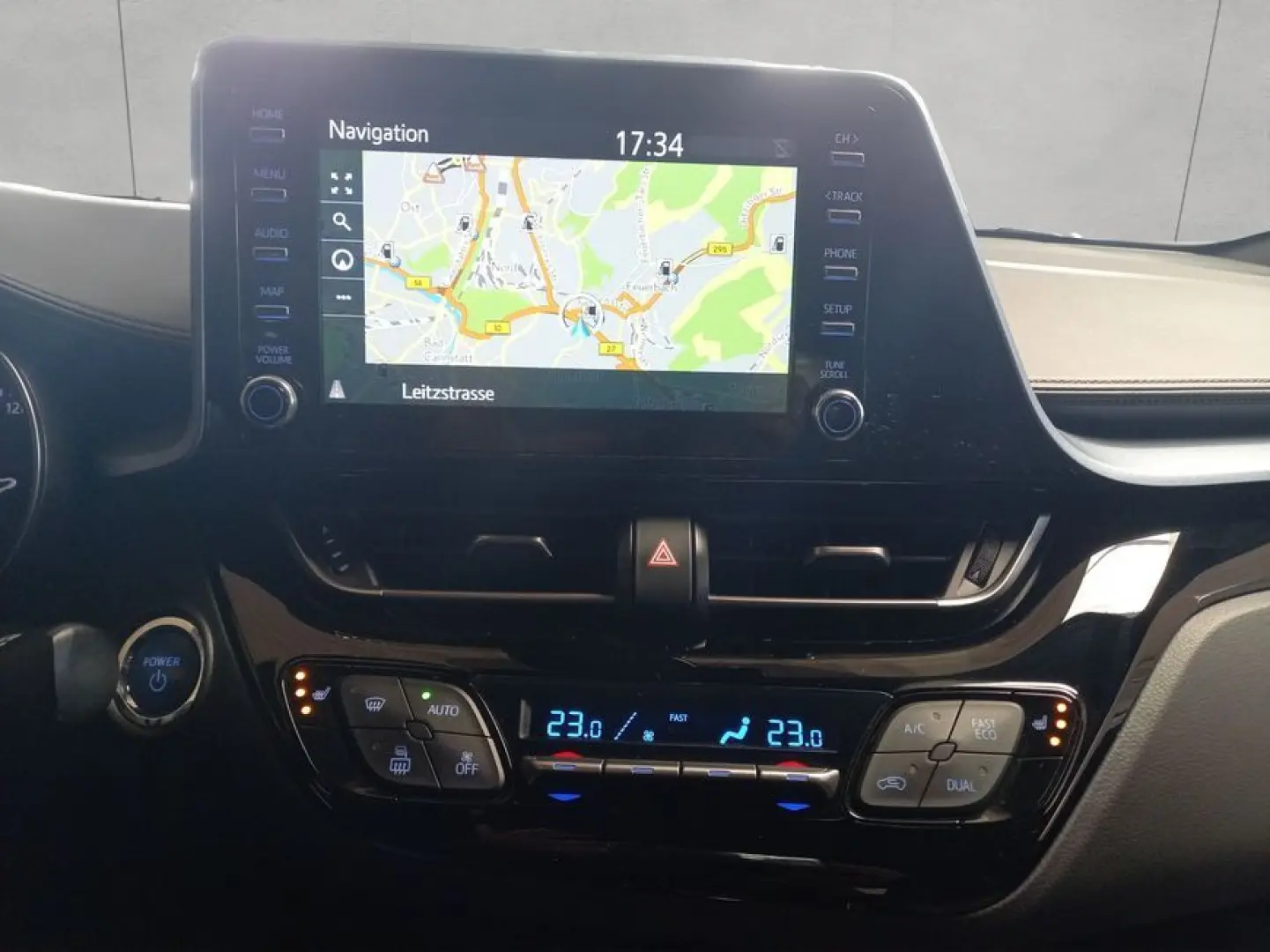 C-HR Hybrid Team D /Navi/LED/Apple+Android