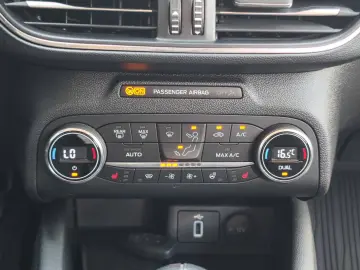 Ford Focus 2.0 EcoBlue Titanium