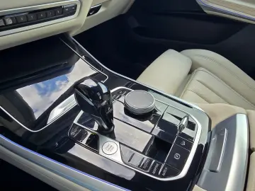 X5 xDrive 30d M Sport*7Sitze*2 Achs-Luft*21``AHK