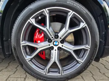 X5 xDrive 30d M Sport*7Sitze*2 Achs-Luft*21``AHK