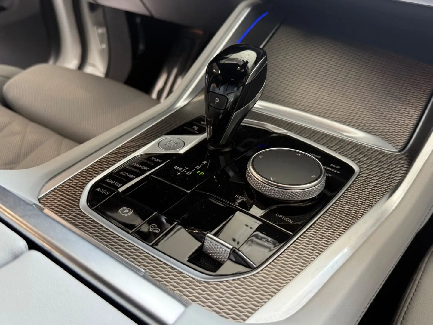 X6 Baureihe X6 xDrive 40 d M Sport°H&K°Cam°LUFT°