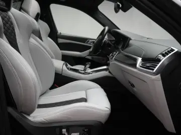 X6 M Competition Leder/ACC/Kamera/HUD/Skytop/B&W