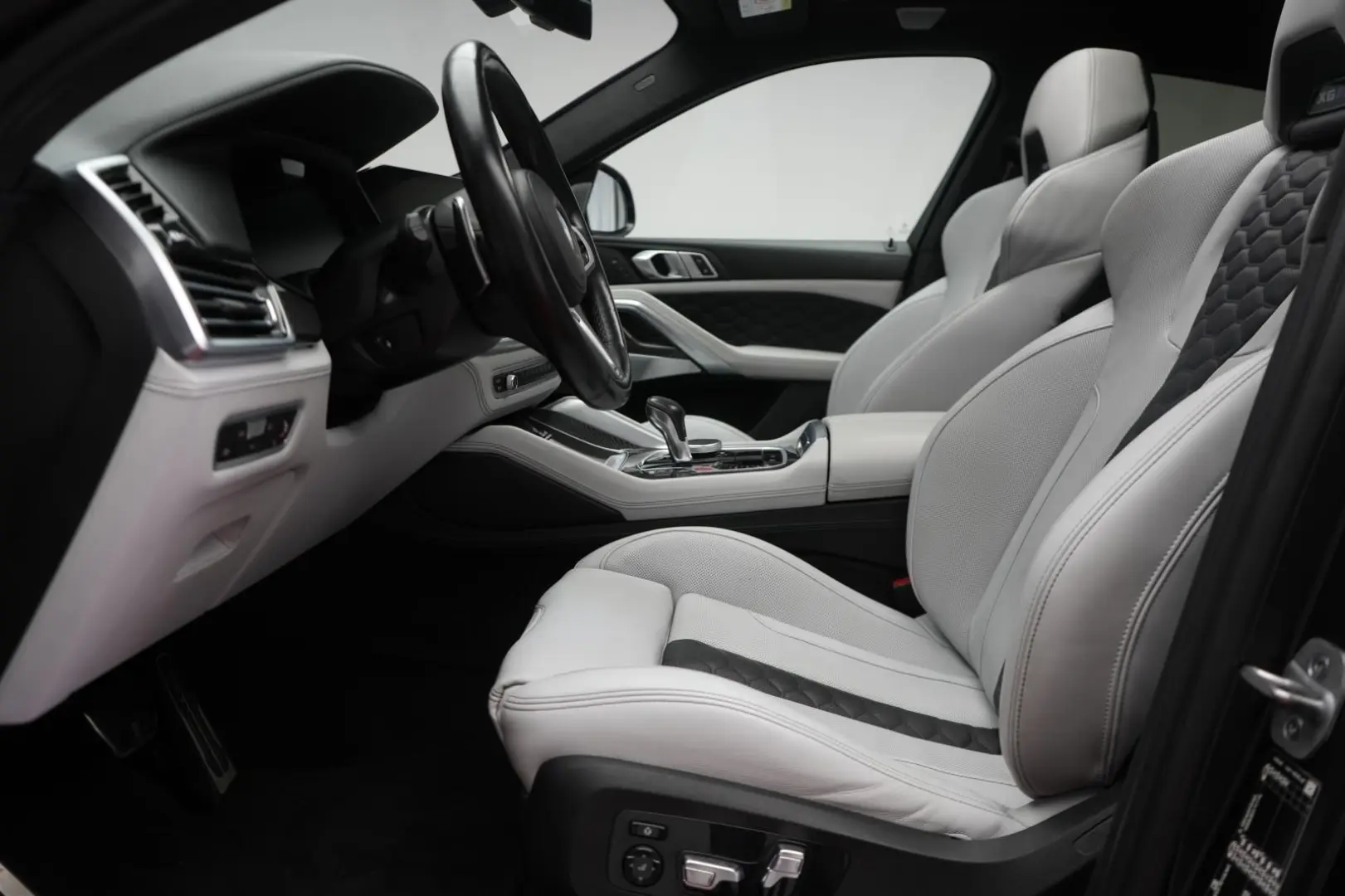 X6 M Competition Leder/ACC/Kamera/HUD/Skytop/B&W