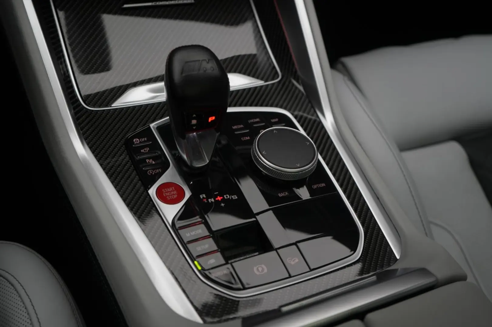 X6 M Competition Leder/ACC/Kamera/HUD/Skytop/B&W