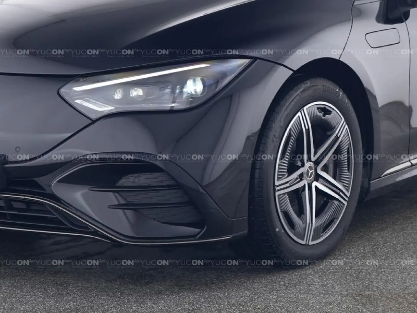 EQE 350 4M AMG Prem+ HYPER Pano AIRMATIC HAL AHK