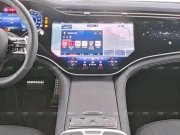 EQE 350 4M AMG Prem+ HYPER Pano AIRMATIC HAL AHK