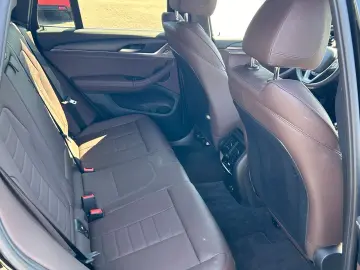 X3 xDrive 20 i Aut. / Glasdach / Standheizung