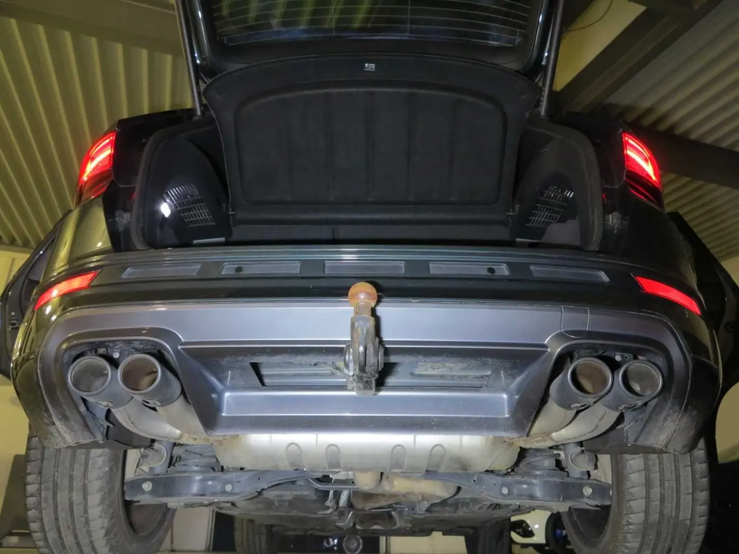 Ateca 2.0 TSI 4Drive DSG7 Leder eSAD AHK Navi
