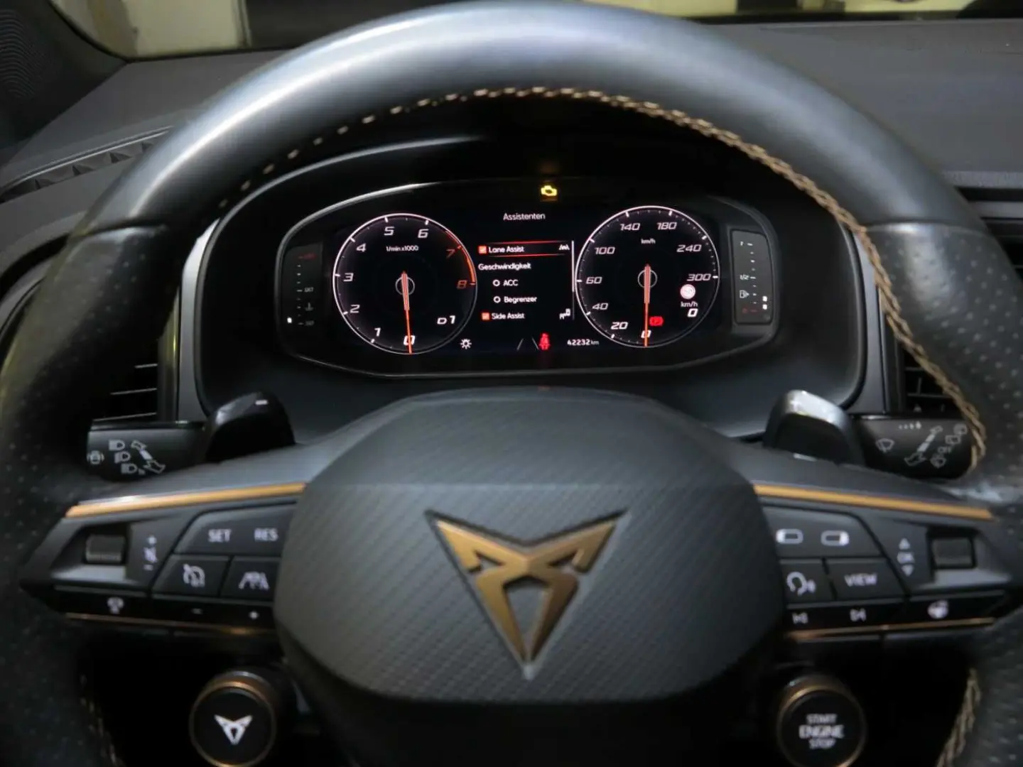 Ateca 2.0 TSI 4Drive DSG7 Leder eSAD AHK Navi