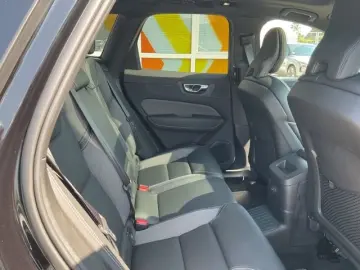 XC60 T6 R Design Plug-In AWD AHK ACC 360°