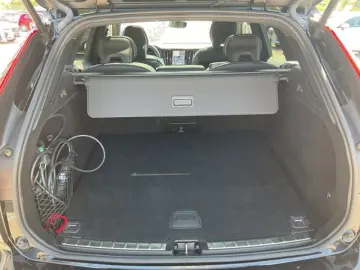 XC60 T6 R Design Plug-In AWD AHK ACC 360°