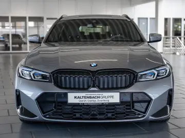 318i Touring M-Sport FACEL. PANO AHK HUD 360°