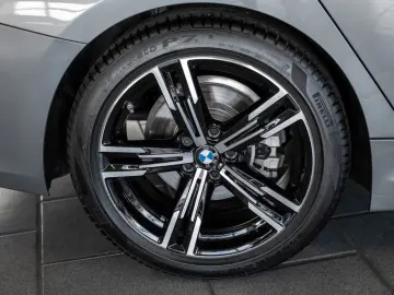 318i Touring M-Sport FACEL. PANO AHK HUD 360°
