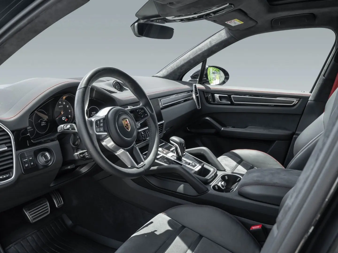 Cayenne GTS SportDesign Paket PDCC 22-Zoll HUD